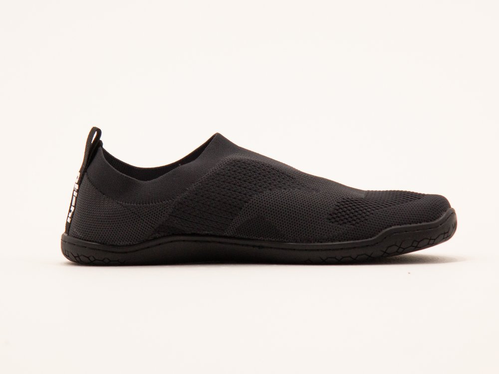 Flexible knit upper
