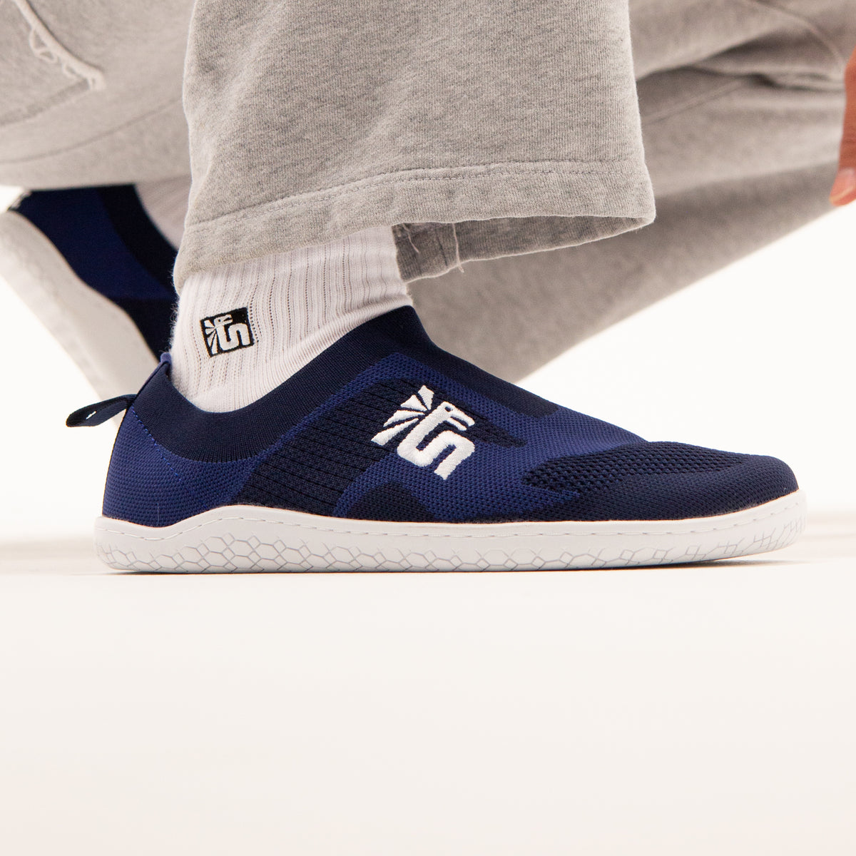 Otishi 2.0 Low in Azurite Blue, on foot